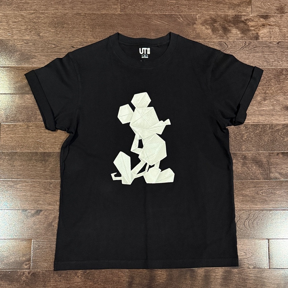 Uniqlo Women’s Mickey Mouse T-shirt